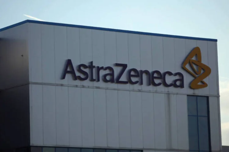
	AstraZeneca: companhia tamb&eacute;m adiantou a data de registro para uma nova p&iacute;lula para c&acirc;ncer de pulm&atilde;o
 (Christopher Furlong/Getty Images)