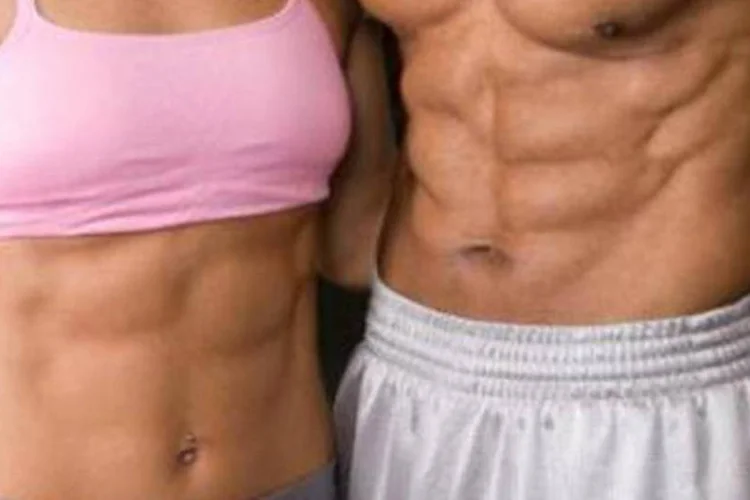 Barrigas saradas: quando você diminui o peso, através da dieta e exercício, ocorre a diminuição do tamanho da célula de gordura, e não a sua quantidade (Divulgação)