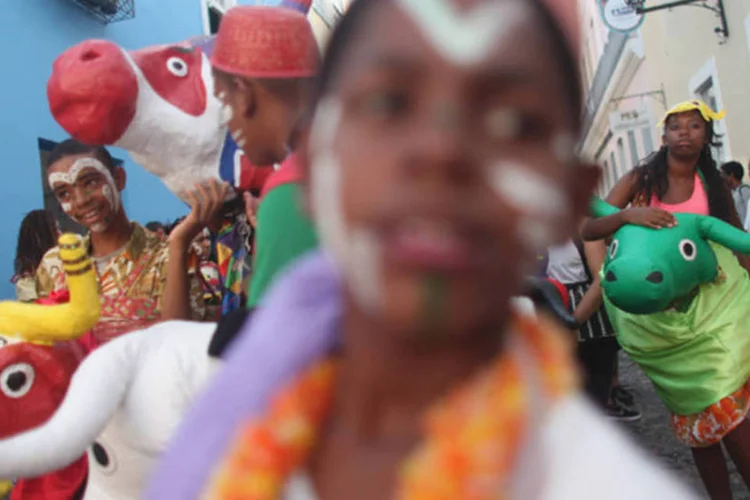 
	Carnaval de Salvador: novidade &eacute; baseada na experi&ecirc;ncia da festa de r&eacute;veillon na cidade, que durou quatro dias e atraiu 400 mil pessoas
 (Mario Tama/Getty Images)