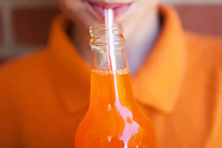 
	Menino tomando refrigerante
 (Getty Images)