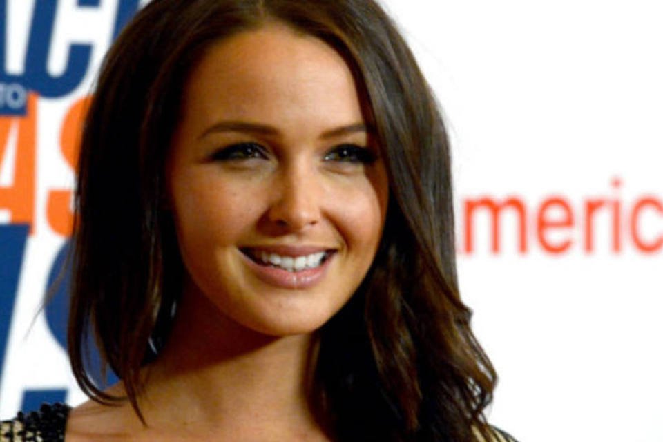 Lara Croft fica "mais humana" com ajuda de Camila Luddington