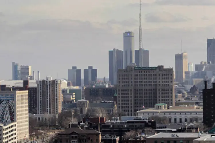 Prédios do centro de Detroit, em Michigan: antiga força da produção de veículos dos EUA, cidade viu sua população cair para 700 mil pessoas, de 1,8 milhão de habitantes em 1950 (Jeff Kowalsky/Bloomberg)