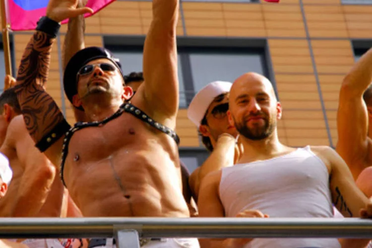 
	Evento anual de celebra&ccedil;&atilde;o do orgulho gay: cr&iacute;ticos dizem que a lei impedir&aacute; marchas e poder&aacute; ser usada para punir quem manifestar apoio aos homossexuais
 (Getty Images)