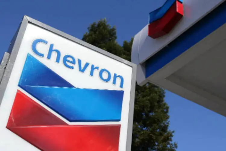 
	P&eacute; no freio: a Chevron j&aacute; havia anunciado que iria reduzir seu quadro de funcion&aacute;rios em 10%
 (Justin Sullivan/Getty Images)