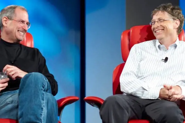 Steve Jobs e Bill Gates: o fundador da Microsoft entendeu primeiro a importância das plataformas (Wikimedia Commons)