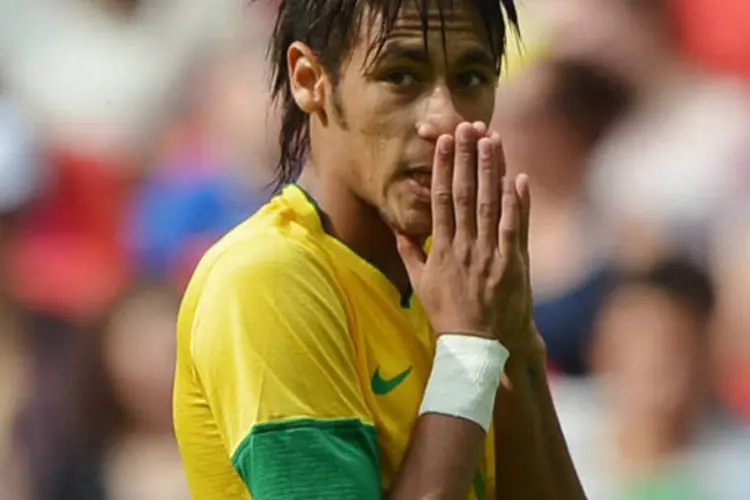 
	Neymar:&nbsp;&quot;N&atilde;o sei se escutei mal, n&atilde;o sei o que ele (Fonseca) falou, estou cansado de gente chata no meu p&eacute;&quot;, afirmou o jogador
 (Mitchell/Getty Images)