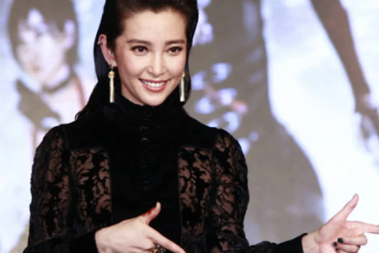A atriz chinesa Li Bingbing durante a première do filme "Resident Evil 5 - Retribuição" (2012) (Ashley Pon/Getty Images)