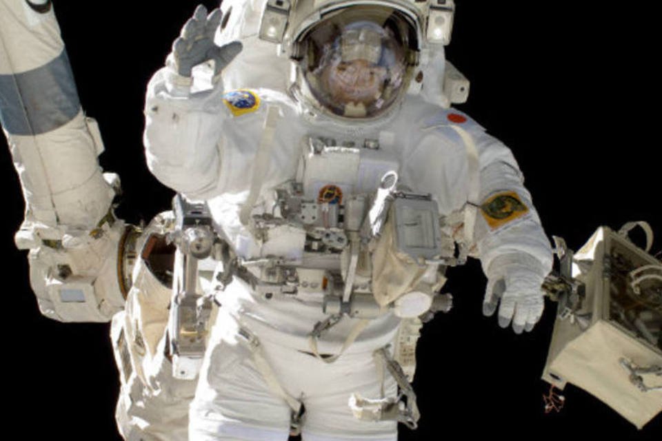 Astronautas têm 530 filmes disponíveis para ver no espaço