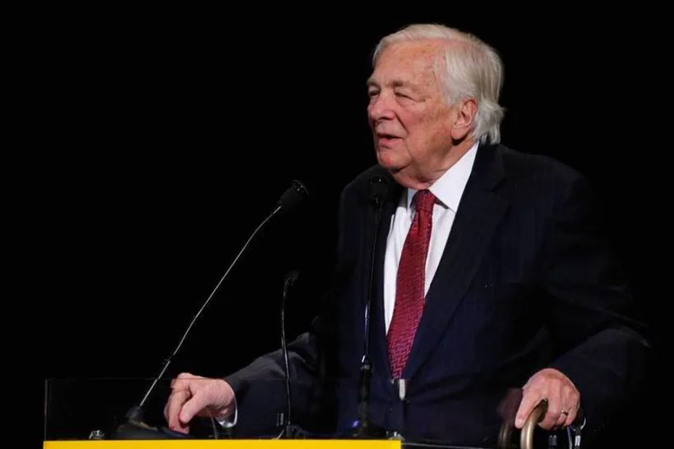 John Whitehead em evento em 2012: um dos grandes nomes do Goldman Sachs morreu neste sábado aos 92 anos (Jemal Countess/Getty Images for IRC)