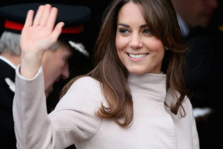 
	Kate Middleton:&nbsp;nesta ter&ccedil;a-feira, o Pal&aacute;cio de St. James, porta-voz oficial dos duques de Cambridge, expressou sua&nbsp;&quot;decep&ccedil;&atilde;o&quot;&nbsp;pela decis&atilde;o da revista&nbsp;&quot;Chi&quot;.
 (Chris Jackson/Getty Images)