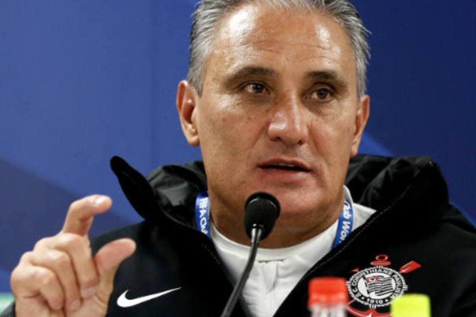 Tite atribui vitória do Corinthians à mudança tática