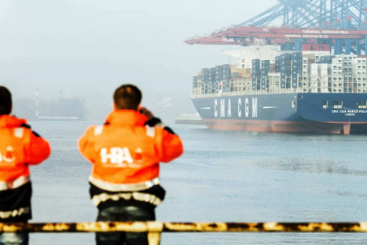 
	Em compara&ccedil;&atilde;o com abril de 2012, as exporta&ccedil;&otilde;es de bens aumentaram 8,5%, principalmente porque as encomendas de fora da Uni&atilde;o Europeia subiram 13,6%
 (Patrick Lux/Getty Images)