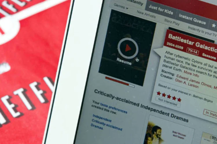 
	Netflix: acionistas acusam companhia engan&aacute;-los em rela&ccedil;&atilde;o &agrave;s tend&ecirc;ncias de pre&ccedil;os das a&ccedil;&otilde;es e &agrave; lucratividade de seus neg&oacute;cios
 (Jin Lee/Bloomberg/Reuters)
