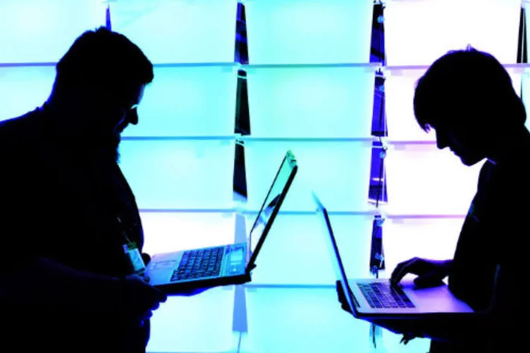 
	Eletr&ocirc;nicos, equipamentos de inform&aacute;tica, tablets, smartphones e artigos esportivos devem ser os itens mais procurados para presentear os pais
 (Patrick Lux/Getty Images)