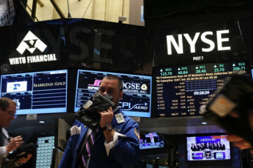 Wall Street tem leves variações, e energia compensa saúde