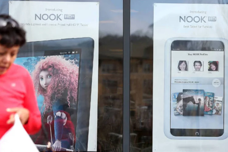 Posters na loja da Barnes and Noble divulga o e-reader Nook, da companhia, na Califórnia (Justin Sullivan/Getty Images)
