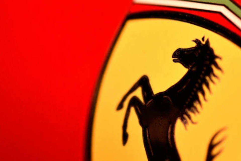 Após acidente, motorista da Ferrari admite ter bebido