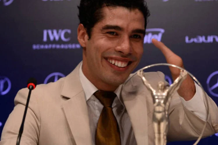 O nadador brasileiro Daniel Dias recebe o prêmio Laureus, considerado o Oscar do esporte (Buda Mendes/Getty Images)