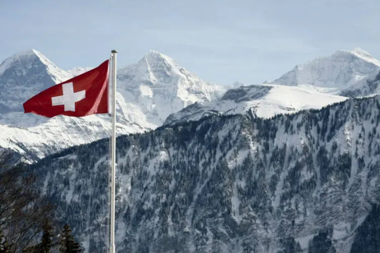 Suíça: governo solicitou a cooperação de Panamá, Holanda e Liechtenstein para apurar o destino de milhões de dólares identificados nas contas de bancos do país. (Thinkstock/fotoerlebnisse)