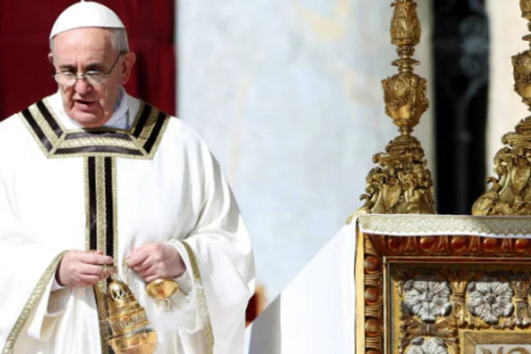 
	Francisco: a decis&atilde;o do papa argentino surpreendeu mais uma vez, pois at&eacute; agora na Quinta-Feira Santa s&oacute; era celebrada a Missa Crismal na Bas&iacute;lica de S&atilde;o Pedro
 (Franco Origlia/Getty Images)