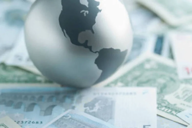 
	Dinheiro: desacelera&ccedil;&atilde;o em muitas economias emergentes significa que o crescimento global vai continuar lento
 (Getty Images)