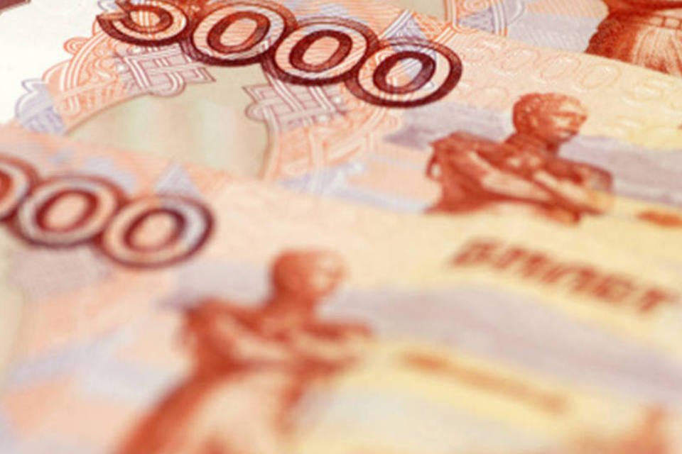 Rússia venderá reservas de divisas para apoiar rublo