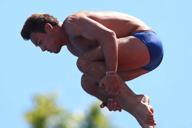 
	O saltador brit&acirc;nico Tom Daley: &quot;estou namorando um garoto e n&atilde;o poderia estar mais feliz&quot;, revelou
 (Clive Rose/Getty Images)
