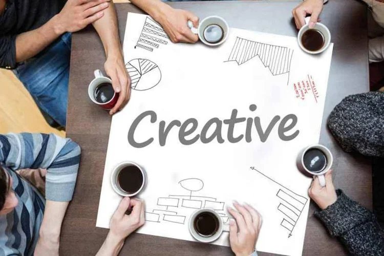 Empreendedores reunidos (Thinkstock)