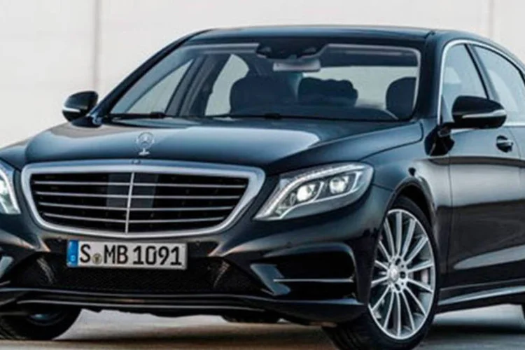
	O Mercedes-Benz Classe S Pullman: o carro ir&aacute; &agrave; venda em 2015
 (Divulgação/QuatroRodas)
