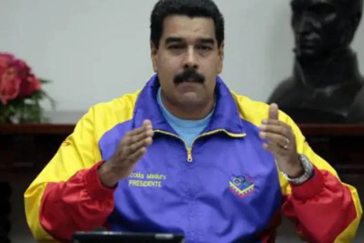 
	Nicolas Maduro: embora a lei venezuelana pro&iacute;ba, alguns sites publicam de maneira permanente a cota&ccedil;&atilde;o do chamado d&oacute;lar paralelo
 (AFP)