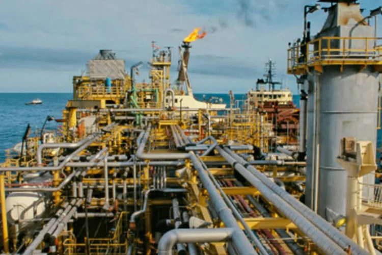 
	Plataforma de petr&oacute;leo: desempenho da economia &eacute; outro fator que tamb&eacute;m deve contribuir para o crescimento mais fraco do mercado de derivados
 (Getty Images)