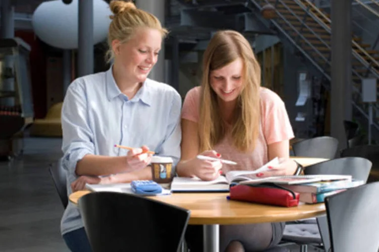 
	Estudantes universit&aacute;rias: programa oferece cobertura de 50% a 100% do valor da mensalidade e juros de 3,4% ao ano (Getty Images)