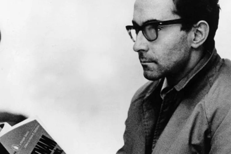 Jean-Luc Godard, que morreu no dia 13 de setembro deste ano, receberá homenagens com a Apresentação Especial do documentário Até Sexta, Robinson, de Mitra Farahani. (Bloomberg/Reprodução)