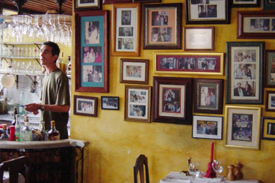 Desde 'apps' até pizza fora de casa modernizam Cuba