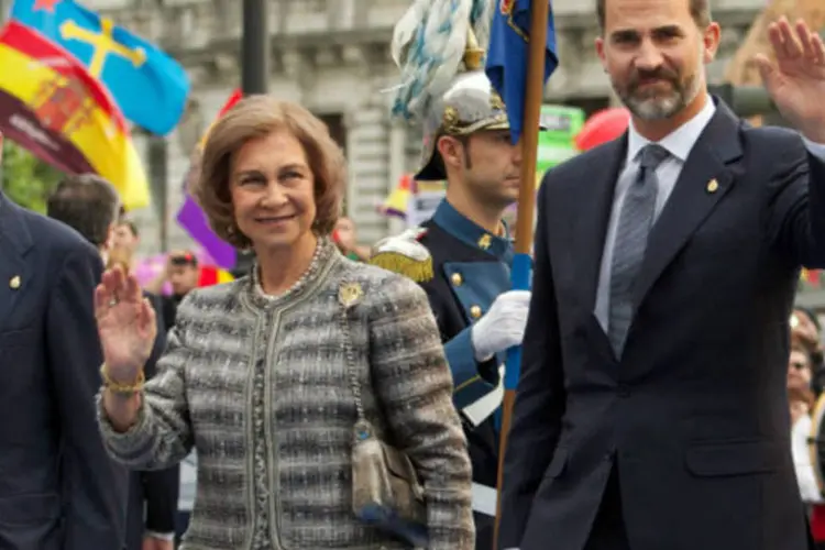 Rainha Sofía com o príncipe Felipe durante a cerimônia Príncipel de Asturias 2013 em Olivedo, na Espanha (Carlos Alvarez/Getty Images)