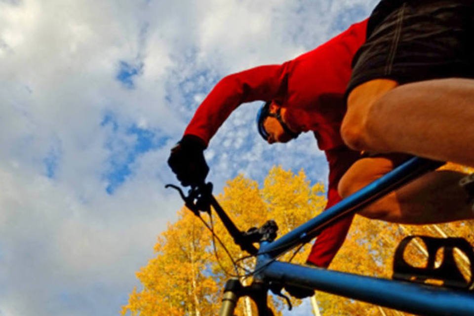 Pedalar muito pode aumentar chance de ter câncer de próstata