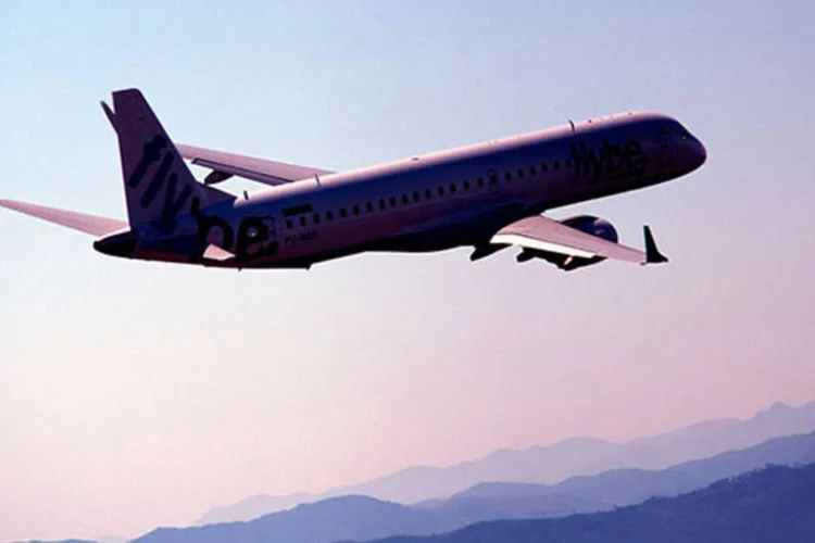 Avião E195 da Embraer: a aquisição foi feita para renovação de frota e para aumentar o número de voos diários (Divulgação/Embraer)