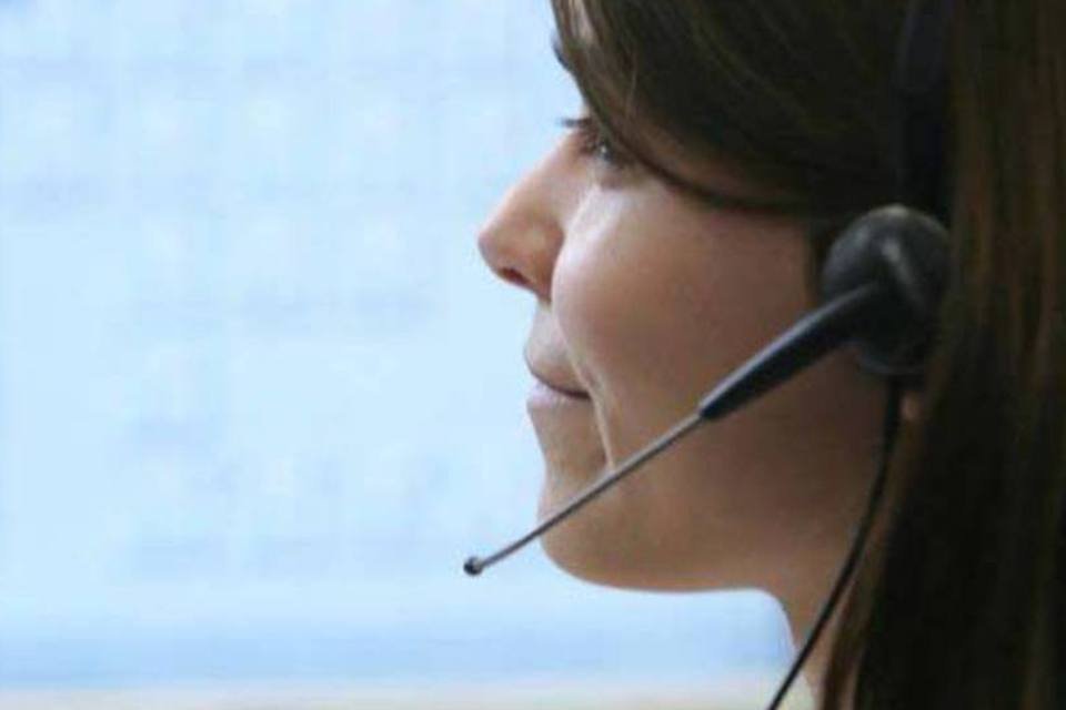 Atendimento telefônico das empresas está pior em 2012