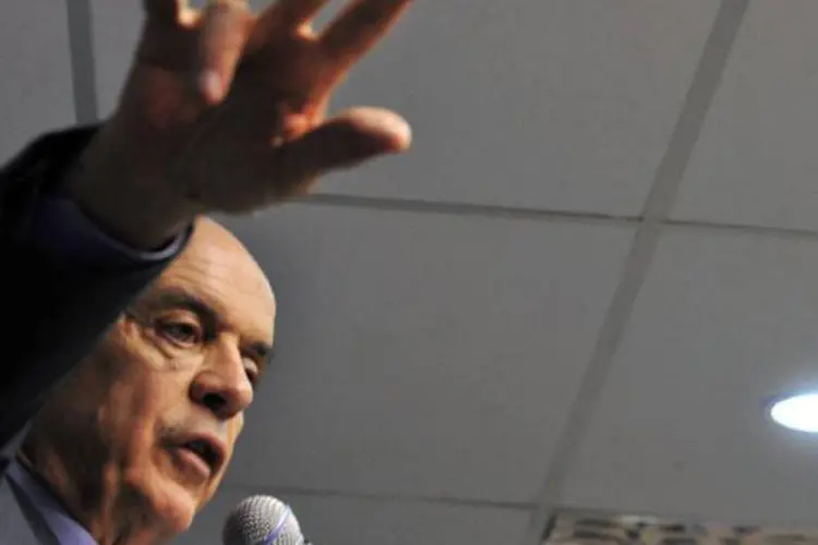 
	Jos&eacute; Serra (PSDB-SP) durante discurso: ex-governador rebateu promotor e afirmou que sua a&ccedil;&atilde;o foi &quot;anticartel, de defesa do Estado e da popula&ccedil;&atilde;o&quot;
 (Marcello Casal/Agência Brasil)