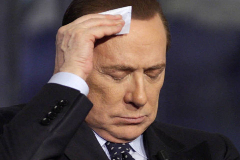 Berlusconi é condenado a 1 ano de prisão por grampo