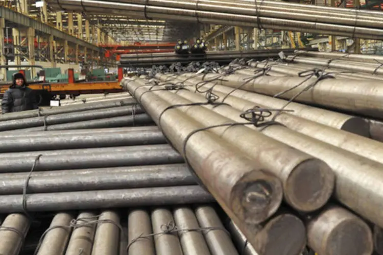 Aço: futuros do aço em Xangai acumulam alta de 96 por cento este ano (China Daily/Reuters)