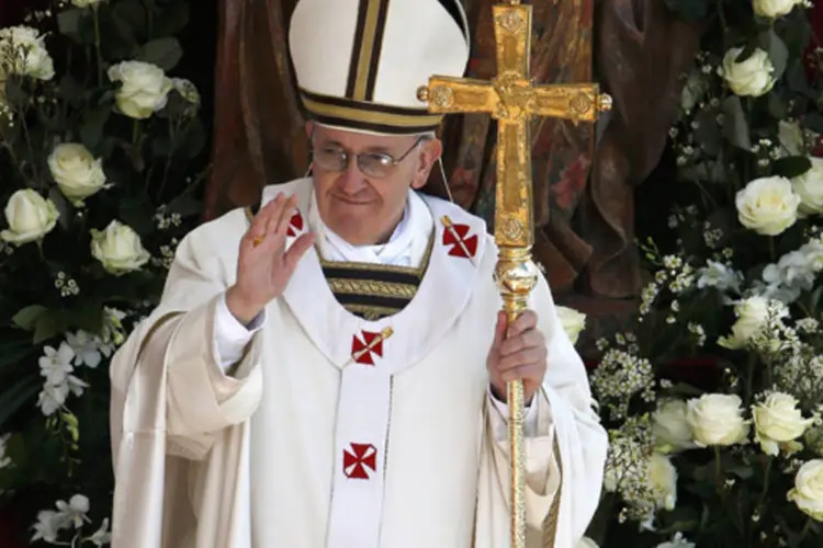 Papa Francisco participa de missa inaugural na Praça de São Pedro, no Vaticano (Paul Hanna/Reuters)