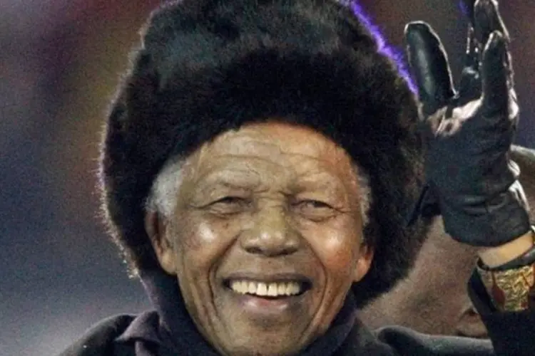 
	Ex-presidente da &Aacute;frica do Sul Nelson Mandela: apesar de todos os bons sinais, Madiba - como Mandela &eacute; conhecido popularmente em seu pa&iacute;s - segue em estado grave.
 (Michael Kooren/Reuters)