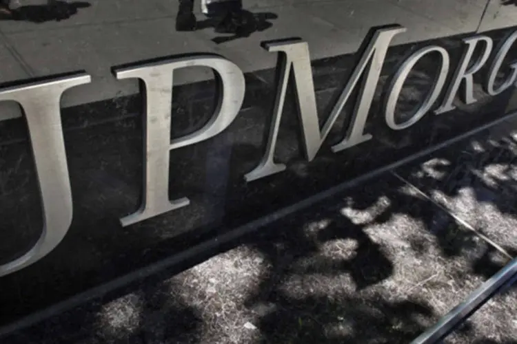 
	Fachada do pr&eacute;dio-sede do banco JPMorgan: executivo do banco disse enxergar desafios para o pa&iacute;s
 (Eduardo Munoz/Reuters)