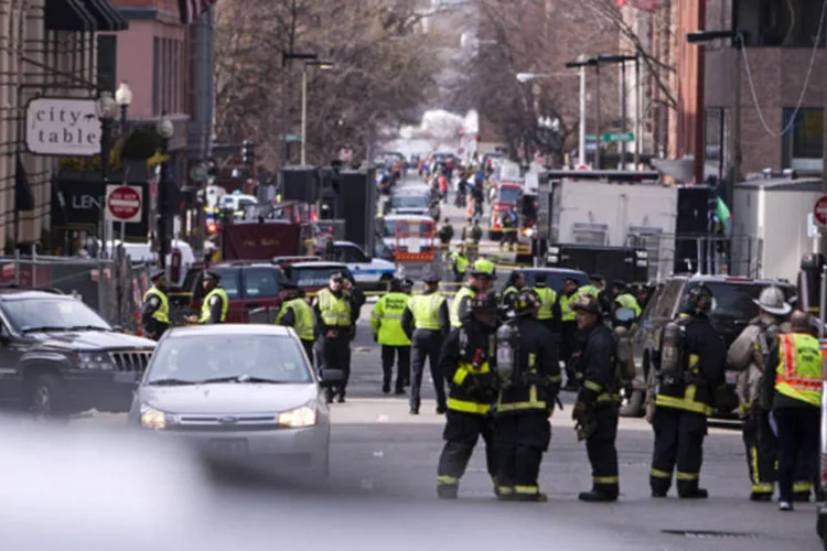 
	Atentado na Maratona de Boston, EUA: artigo da revista diz que o ato &eacute; justificado pelos &quot;massacres cometidos pelos Estados Unidos em todo o mundo durante a &uacute;ltima metade do s&eacute;culo&quot;.
 (Dominick Reuter/Reuters)