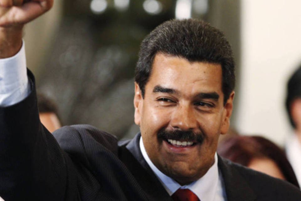 Maduro assumirá sem ser reconhecido pela oposição