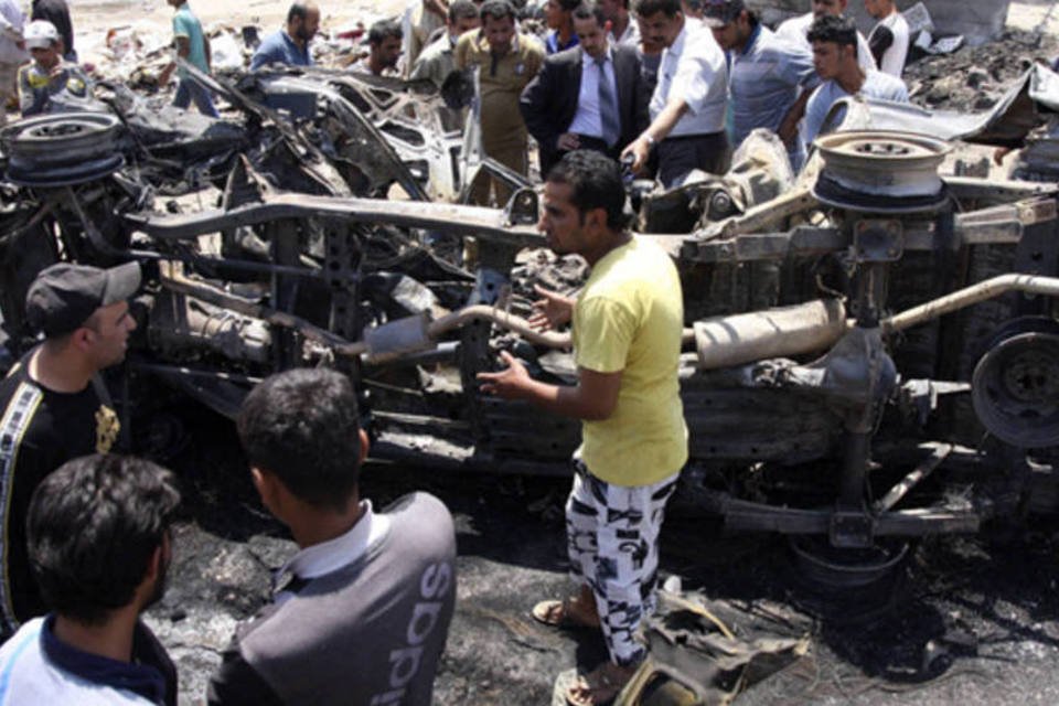 Carros-bombas matam 18 em províncias xiitas do Iraque