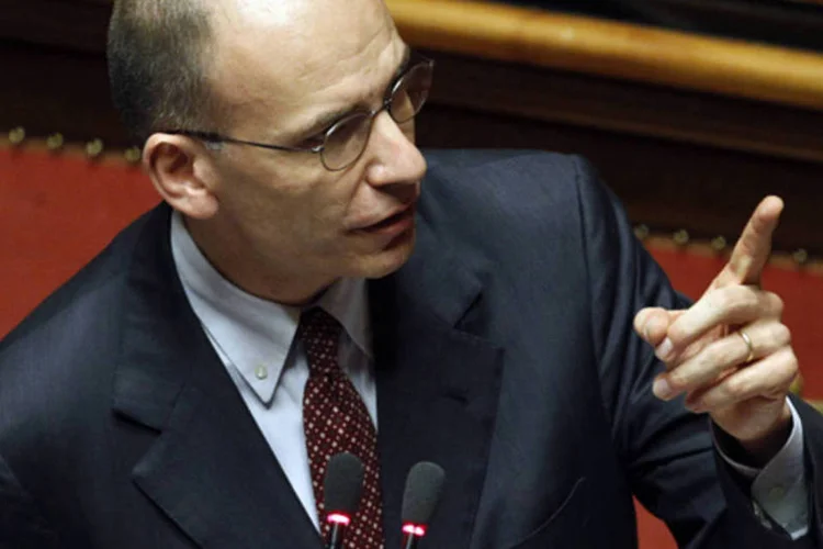 
	Primeiro-ministro Enrico Letta discursa no parlamento italiano, em Roma: primeiro destino da sua viagem ser&aacute; Berlim, onde ele se reunir&aacute; com a chanceler alem&atilde;, Angela Merkel
 (Giampiero Sposito/Reuters)