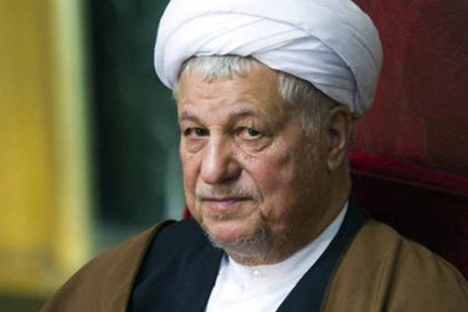 Barrado, Rafsanjani chama líderes iranianos de ignorantes