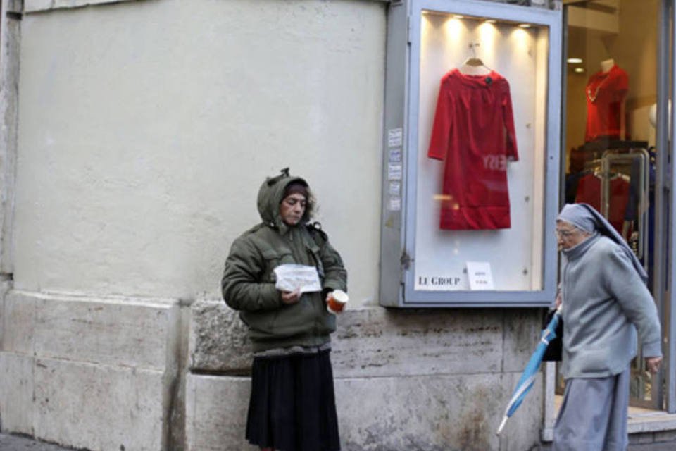 Recessão lança milhões de italianos na pobreza, diz estudo
